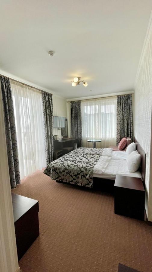 Mountain Lift 7 Hotel Буковел Екстериор снимка